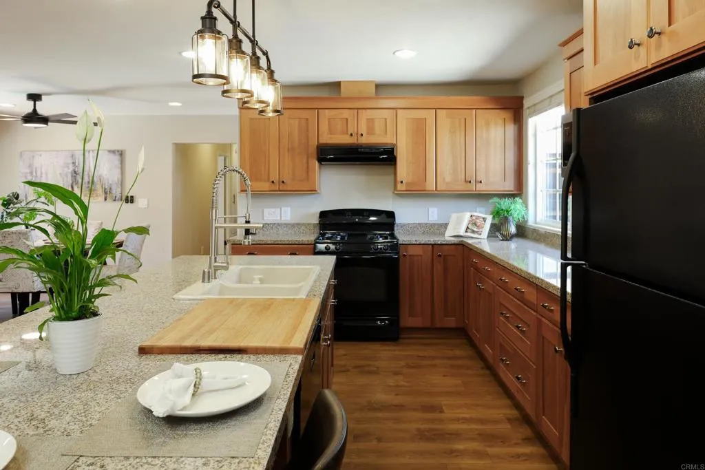 https://cdn.realtyfeed.com/cdn/127/306523210/b389f70ddc5769d1a3d665b4ff97be91.webp