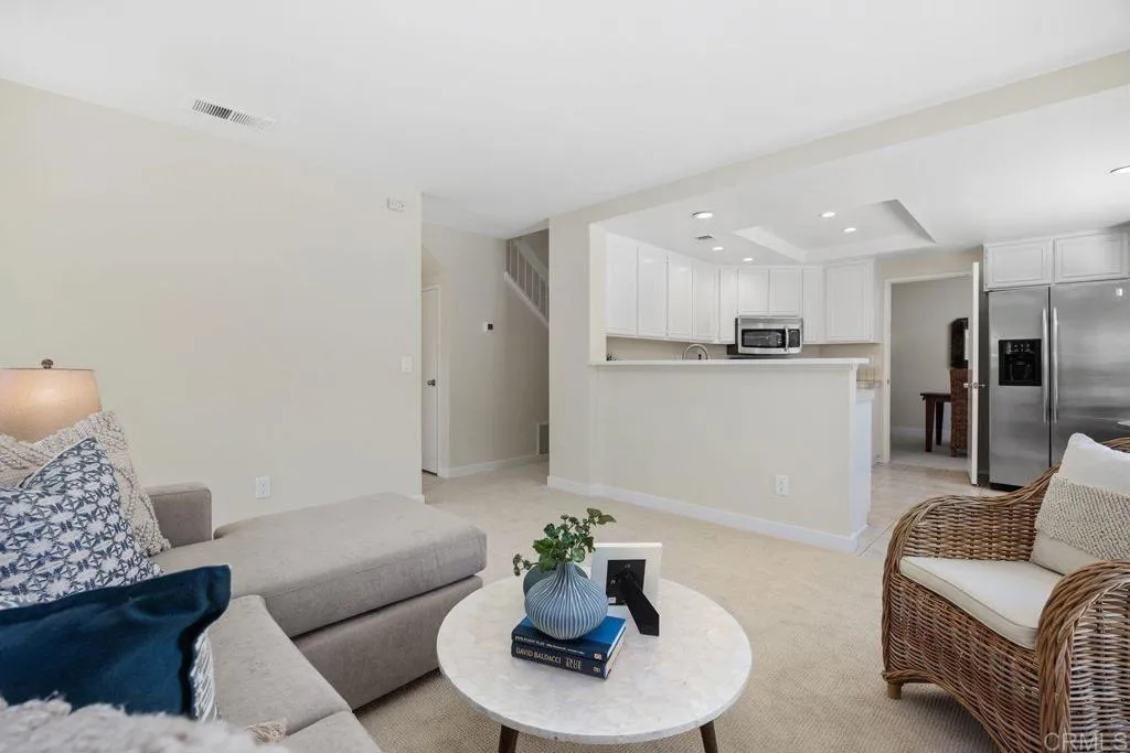https://cdn.realtyfeed.com/cdn/127/306523247/94c516a38158dc23e02b39d9d390aaa4.webp
