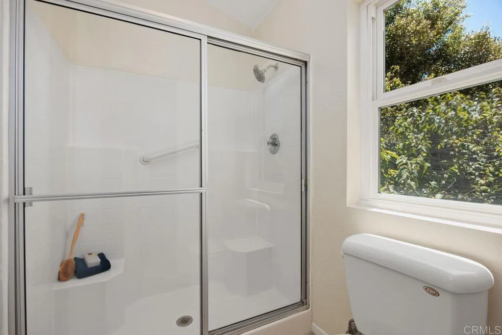 https://cdn.realtyfeed.com/cdn/127/306523247/972674ec65763c67e6c0f35a62b942c5.webp
