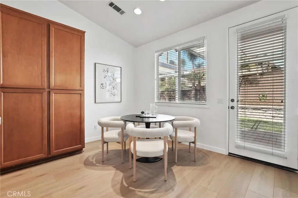 https://cdn.realtyfeed.com/cdn/127/306523262/09d75d2213cf605e504ad96ad8c2950d.webp