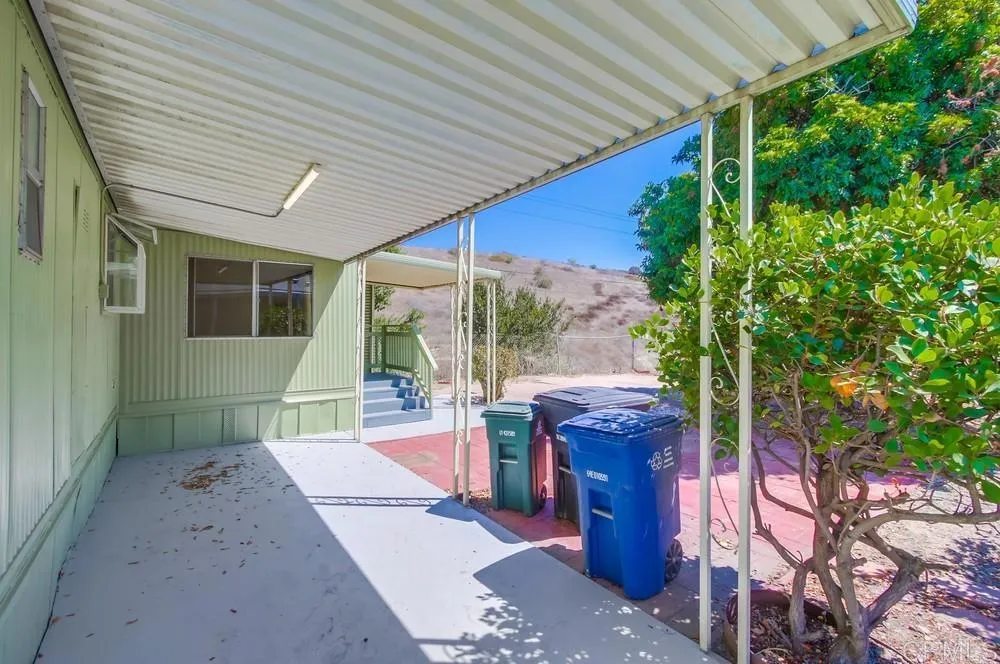 https://cdn.realtyfeed.com/cdn/127/306523323/1804e3cb37c84868c2fa9f923017c536.webp