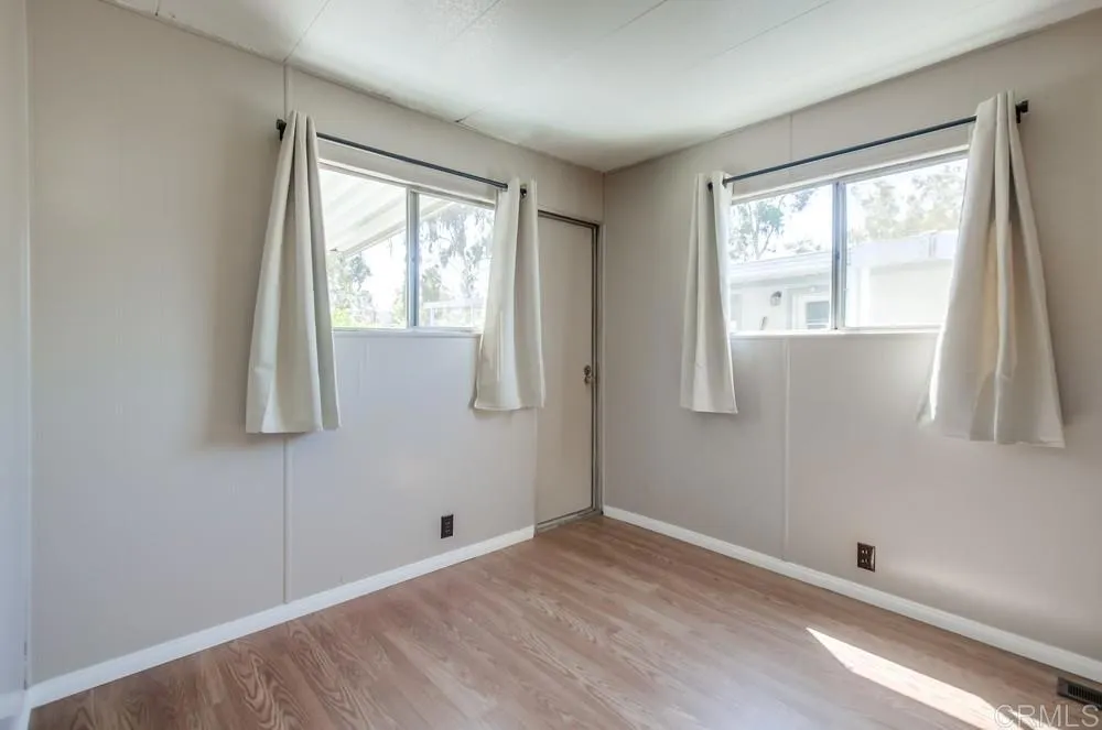 https://cdn.realtyfeed.com/cdn/127/306523323/319d18bfd547caea4003dd00b841c471.webp
