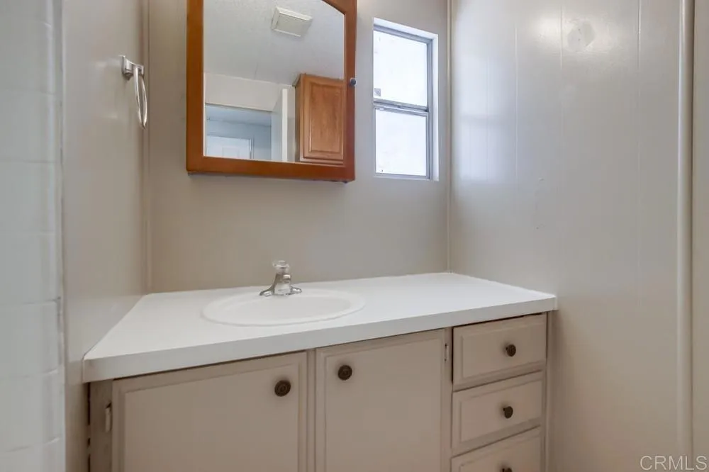 https://cdn.realtyfeed.com/cdn/127/306523323/af735f6c7290ba4416bb9d76c4a5087e.webp