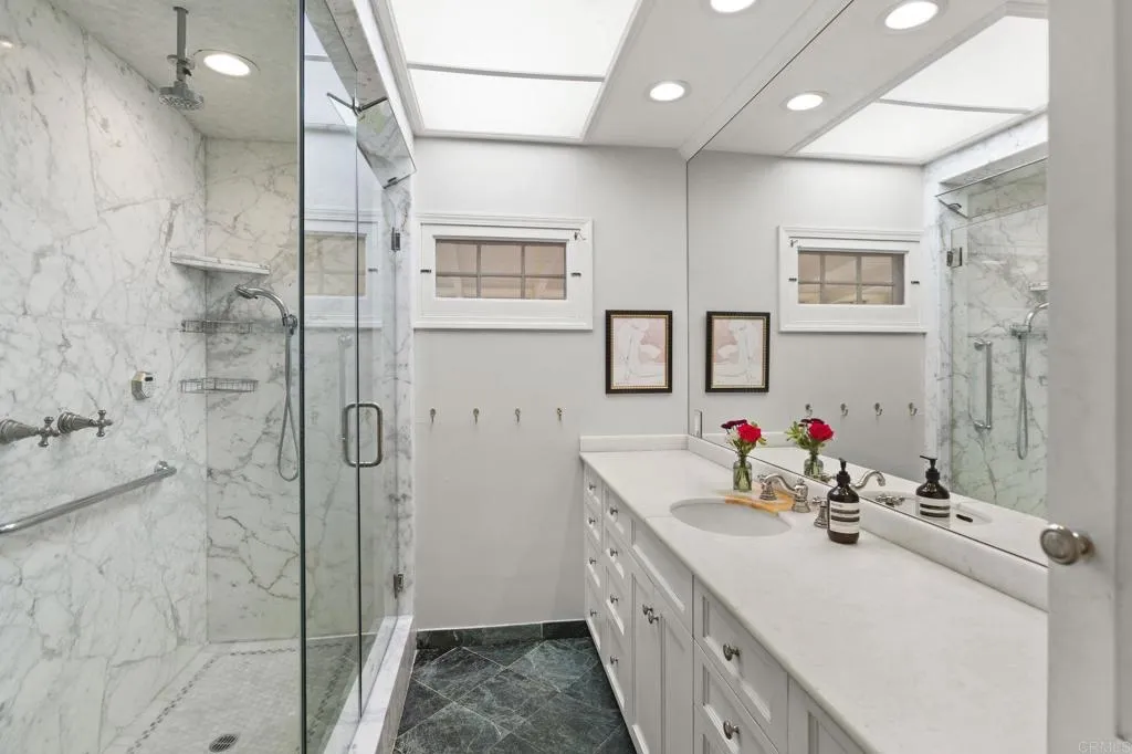 https://cdn.realtyfeed.com/cdn/127/306523332/48120a39074cb8cb2843ed73eefa7545.webp