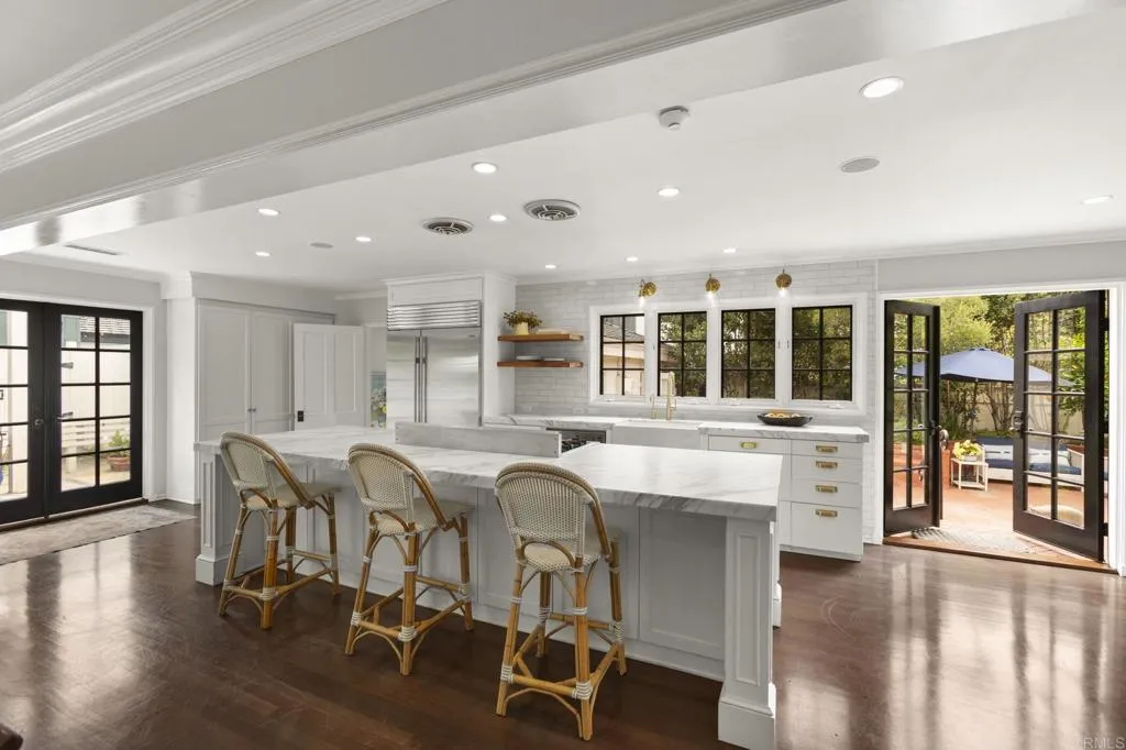 https://cdn.realtyfeed.com/cdn/127/306523332/d9069f8af979ceac9c99cd354bceccf4.webp
