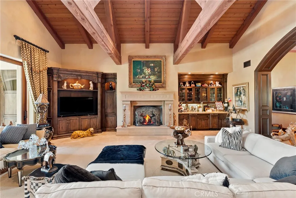 https://cdn.realtyfeed.com/cdn/127/306523345/c732da9ad64599e64c7182a696bb40a8.webp