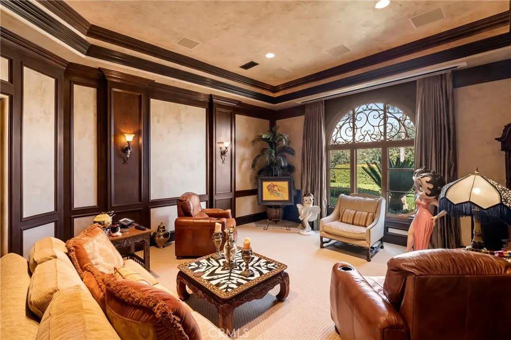 https://cdn.realtyfeed.com/cdn/127/306523345/d701aa5c9ba9d5d6b0fdf3fe36fea05b.webp