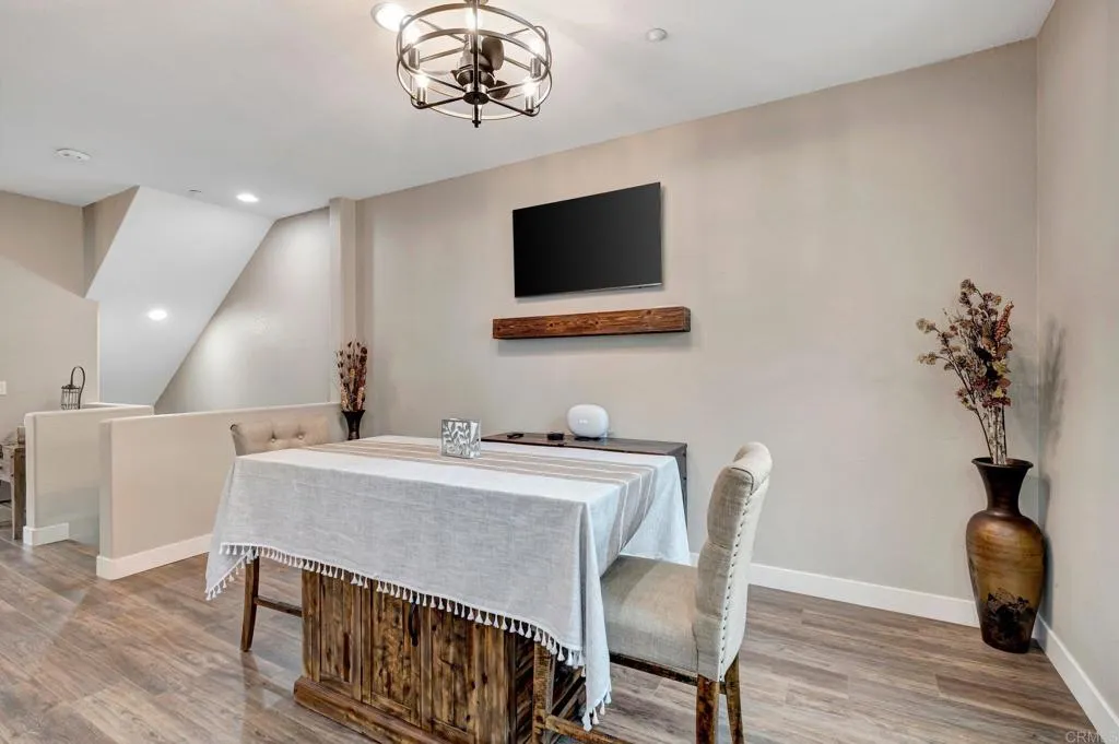 https://cdn.realtyfeed.com/cdn/127/306523346/1bbd1bcc2c93365cf8230e5ea3e2eb59.webp