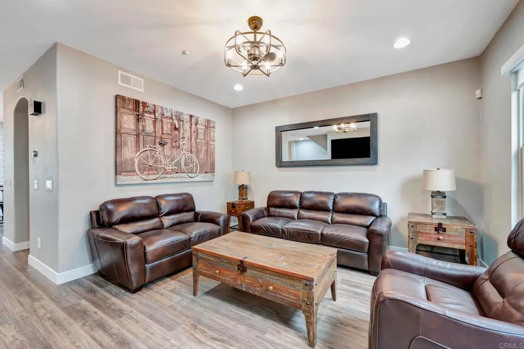 https://cdn.realtyfeed.com/cdn/127/306523346/d5615cd0642eb5572c60e4d7dec15f6b.webp