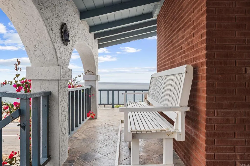 https://cdn.realtyfeed.com/cdn/127/306523365/2620f08a7d660d3e45e72e8c1419c319.webp