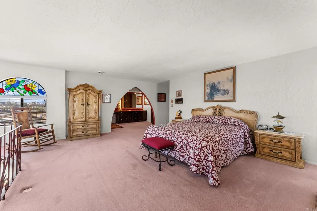 https://cdn.realtyfeed.com/cdn/127/306523365/790d33382ad84da52d4b6d31c71e976e.webp