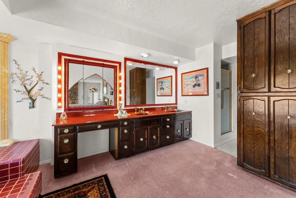 https://cdn.realtyfeed.com/cdn/127/306523365/7a0f9f03aa317bcd38b0e982802dd112.webp