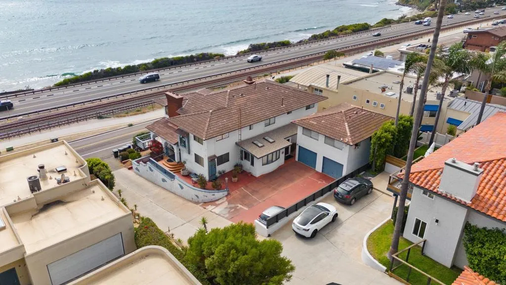 https://cdn.realtyfeed.com/cdn/127/306523365/7d0b3a5663a12eaba0c7b49829b233ea.webp