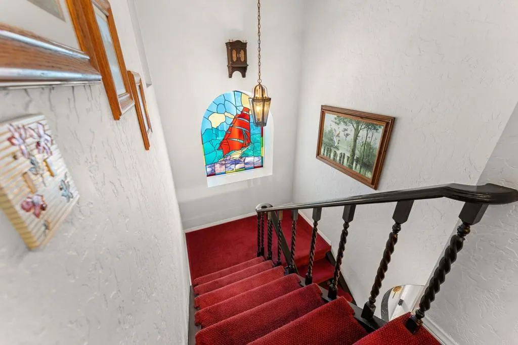 https://cdn.realtyfeed.com/cdn/127/306523365/8704076e5adcf4fc5c600b179ccb95df.webp