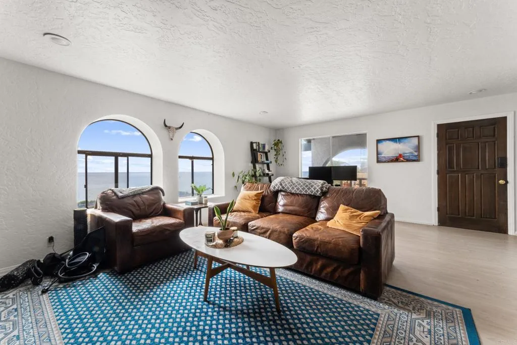 https://cdn.realtyfeed.com/cdn/127/306523365/8c3967382fedede1e00e155877263805.webp