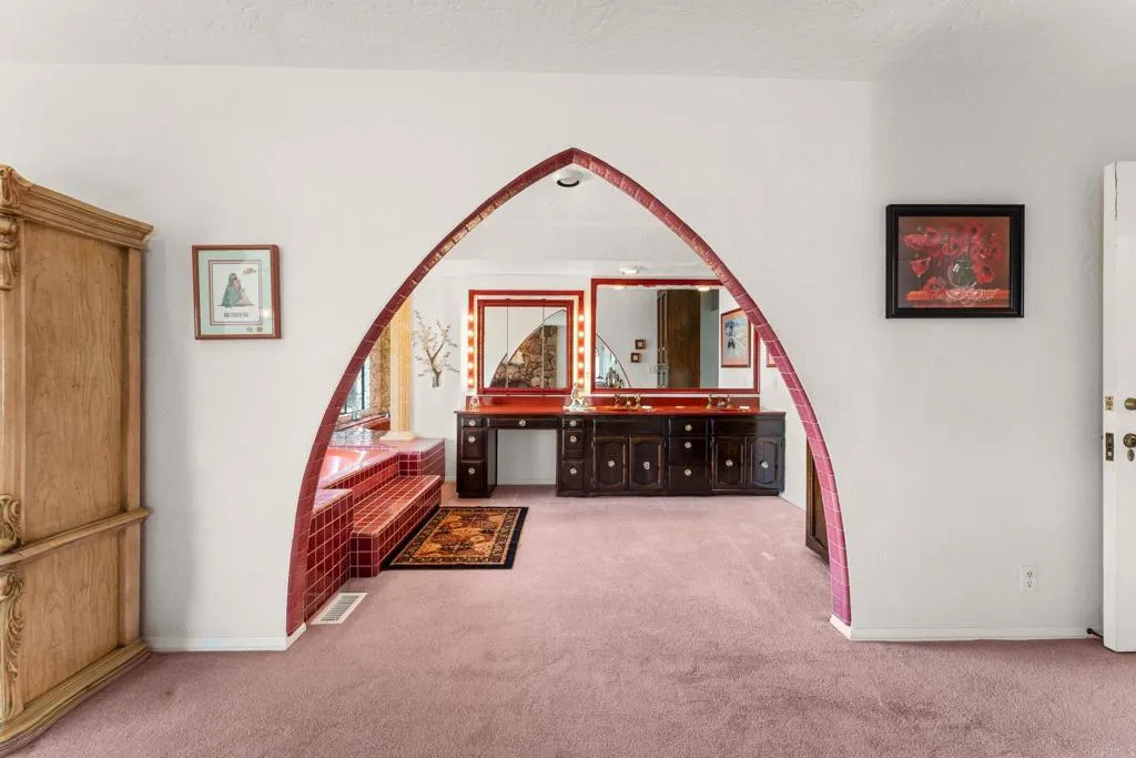 https://cdn.realtyfeed.com/cdn/127/306523365/955511d02bb4a0dce1c5debd04592d68.webp
