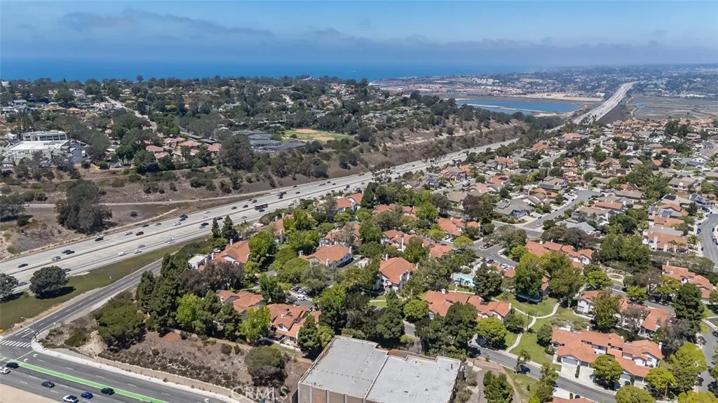 https://cdn.realtyfeed.com/cdn/127/306523407/9b6b29f736d7e4c99bfabe3fb258db77.webp