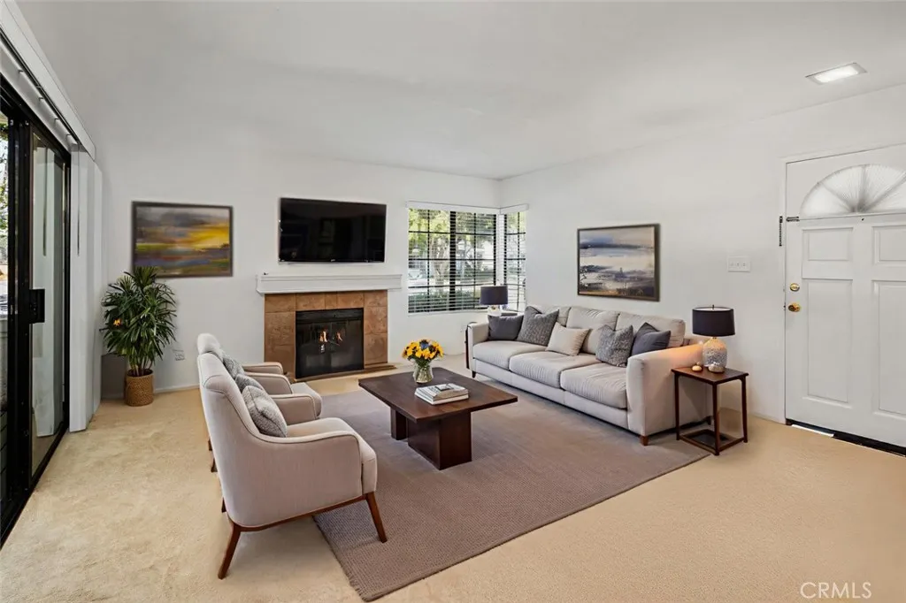 https://cdn.realtyfeed.com/cdn/127/306523407/9fa1ec81a769a592462116e5f68a9626.webp