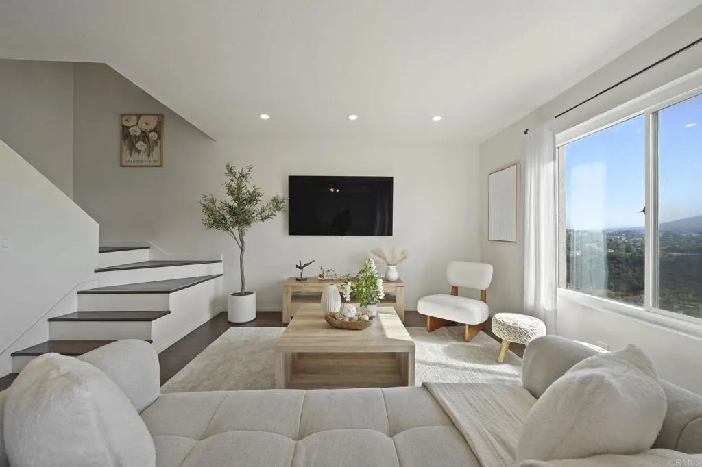 https://cdn.realtyfeed.com/cdn/127/306523433/527b02ccb5c6b2c8e8b5a85a2934b612.webp