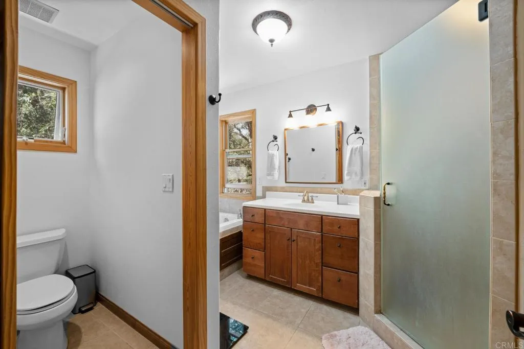 https://cdn.realtyfeed.com/cdn/127/306523449/120c2519d55e6f2a04922d2e9628fdac.webp