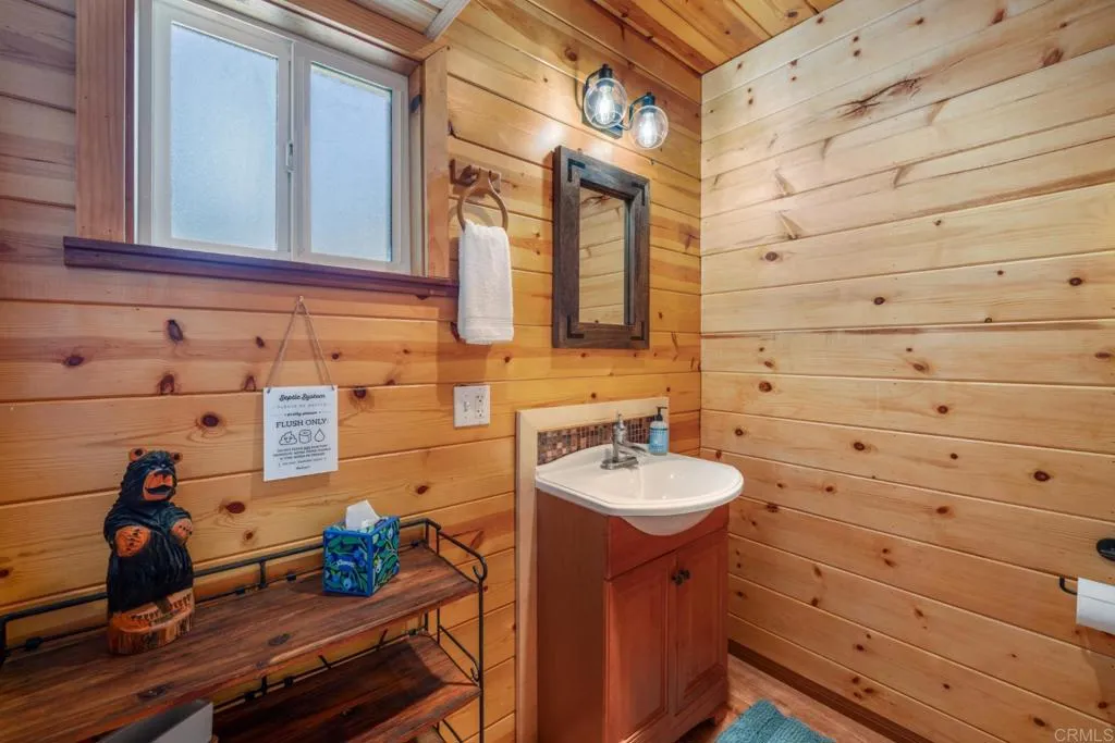 https://cdn.realtyfeed.com/cdn/127/306523449/1ac6d6e4825ad657c7e68aa7acc568b2.webp