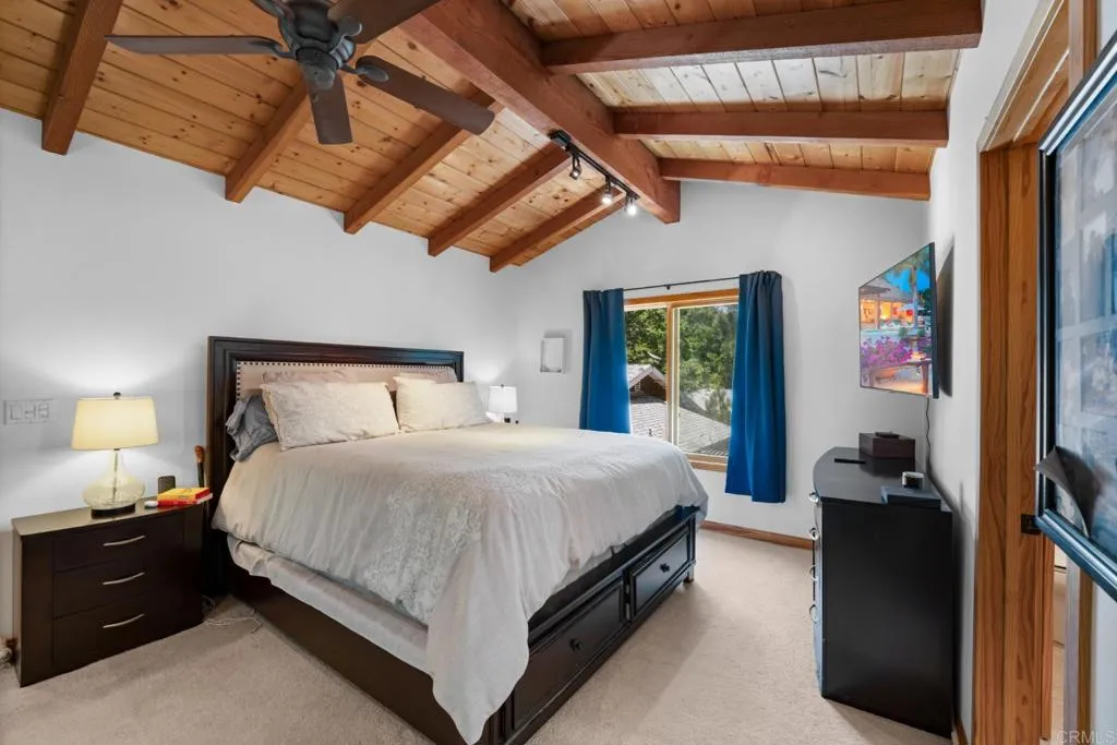 https://cdn.realtyfeed.com/cdn/127/306523449/40d7c16fc94841cd9e414519d160f9d1.webp