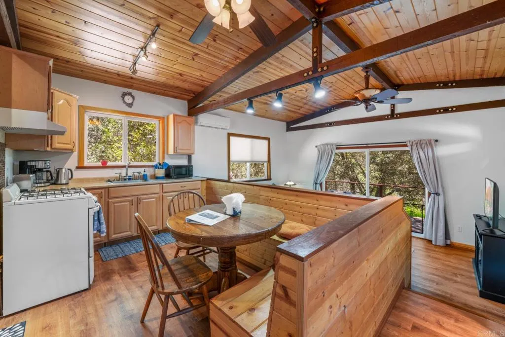 https://cdn.realtyfeed.com/cdn/127/306523449/b8e2b6c43ba43ba8a8dcb8551154a12a.webp