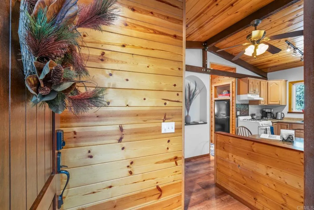 https://cdn.realtyfeed.com/cdn/127/306523449/dbbdd5b3fa0366fccffbab02cbe1c04b.webp