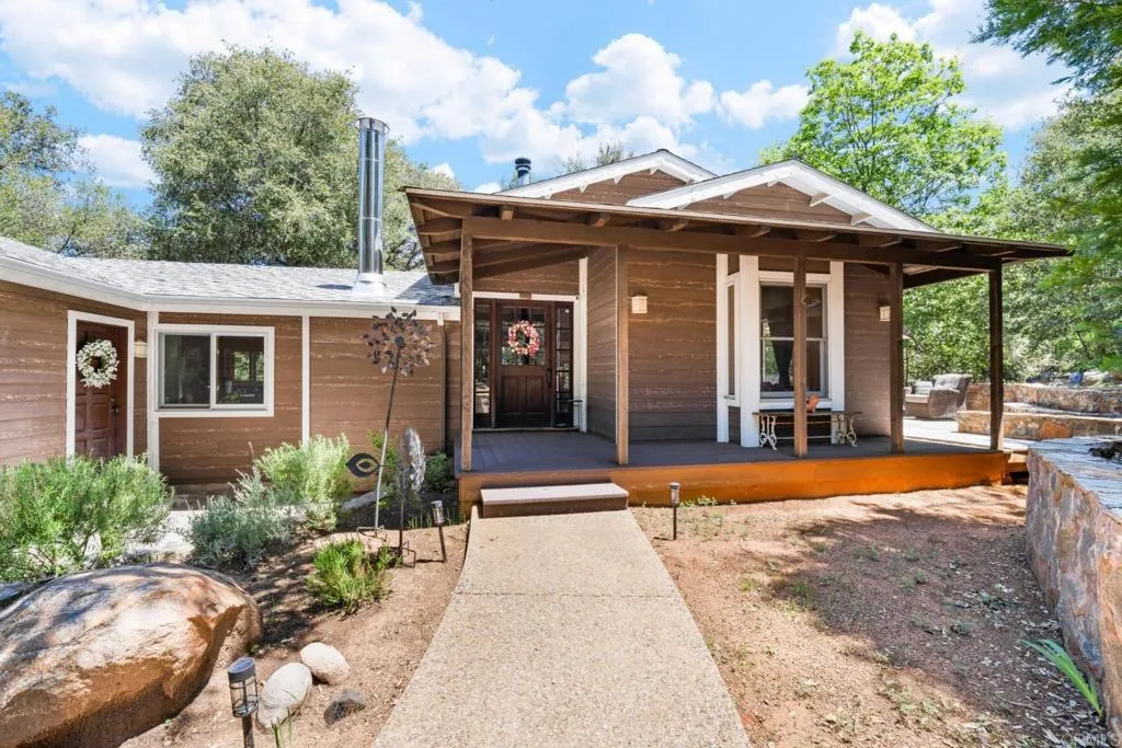 https://cdn.realtyfeed.com/cdn/127/306523449/f4ba588c61c0015b3146f811647adb80.webp