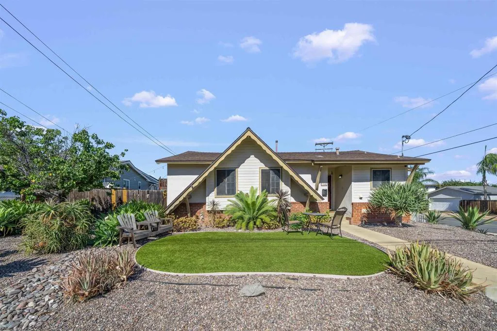 https://cdn.realtyfeed.com/cdn/127/306523450/2f506bad3576cf336249131f907967d0.webp