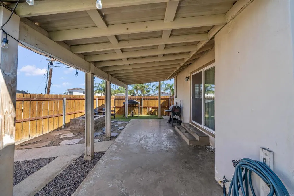 https://cdn.realtyfeed.com/cdn/127/306523450/472375a538373ba479e16bd23e573c26.webp