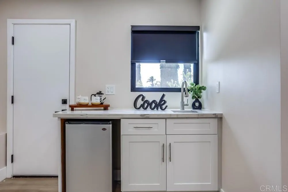 https://cdn.realtyfeed.com/cdn/127/306523474/b3cdec786488e19d8ad37e3984581801.webp