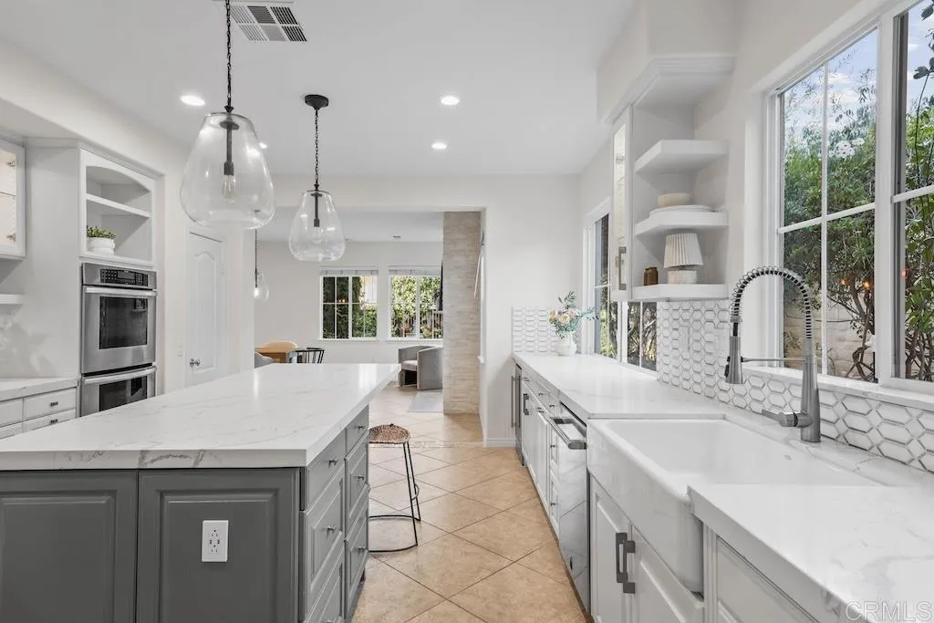 https://cdn.realtyfeed.com/cdn/127/306523477/3edf3d4dd5899420d50f4887ac7b515b.webp