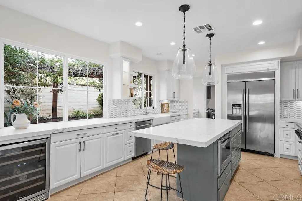 https://cdn.realtyfeed.com/cdn/127/306523477/c0ca5f68011d98a2a886b5fce3e169c8.webp
