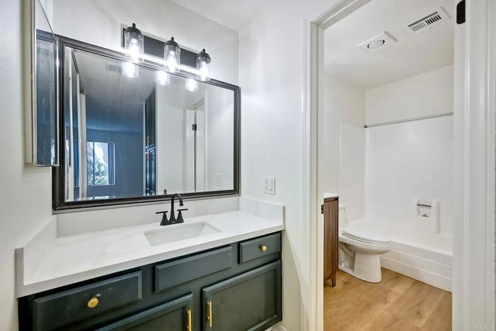 https://cdn.realtyfeed.com/cdn/127/306523480/1c3af41c7946b2527cf1a7c47913be79.webp