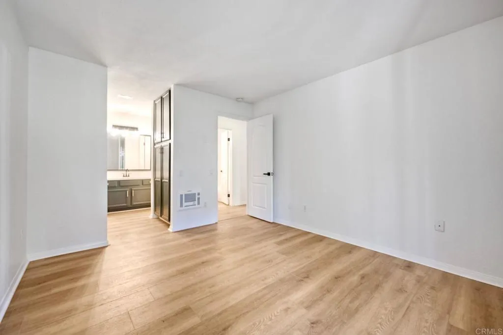 https://cdn.realtyfeed.com/cdn/127/306523480/290f90a0d9ccebc027e1ab410a3a8be9.webp