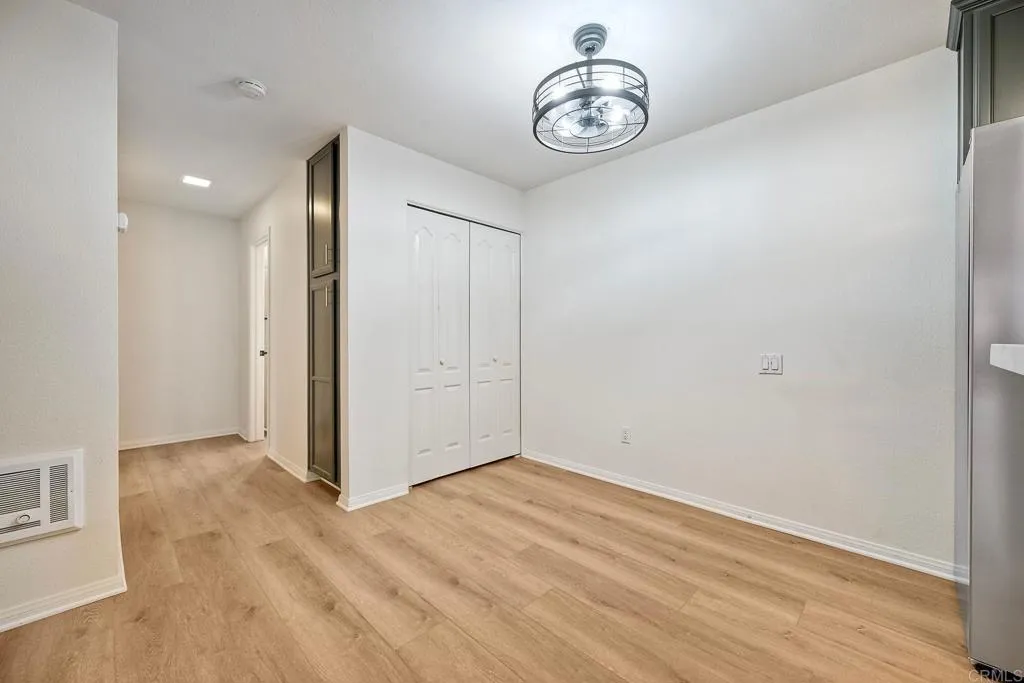 https://cdn.realtyfeed.com/cdn/127/306523480/69681622c7ce15389e5b8dfbee9b686b.webp