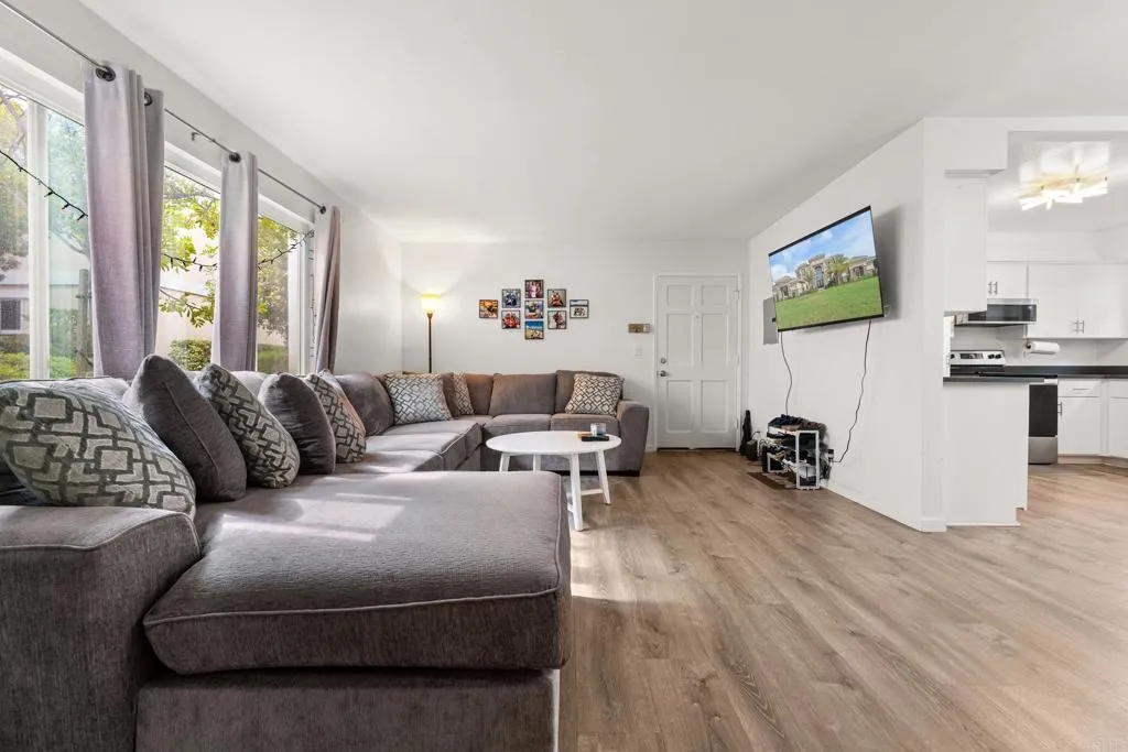 Photo #5: PTP2506367 Listing 