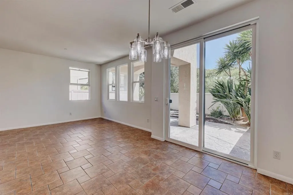 https://cdn.realtyfeed.com/cdn/127/306523514/7e5149d8af3b1ce5b0e0b84436c7fa4b.webp