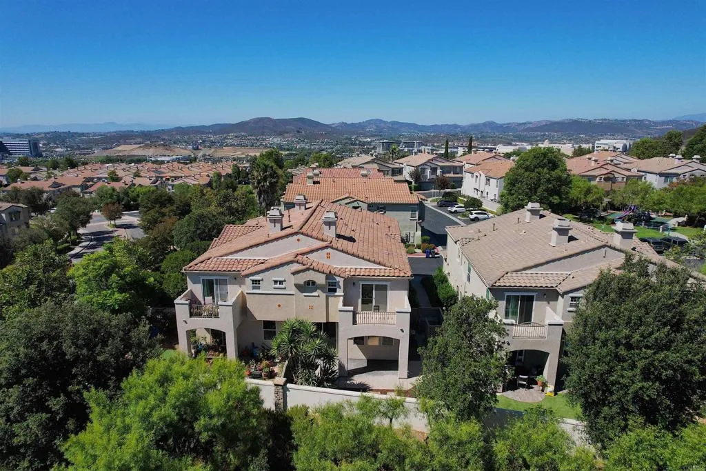 https://cdn.realtyfeed.com/cdn/127/306523514/96152610b2b1e20633dbcd15ed2c0e0b.webp