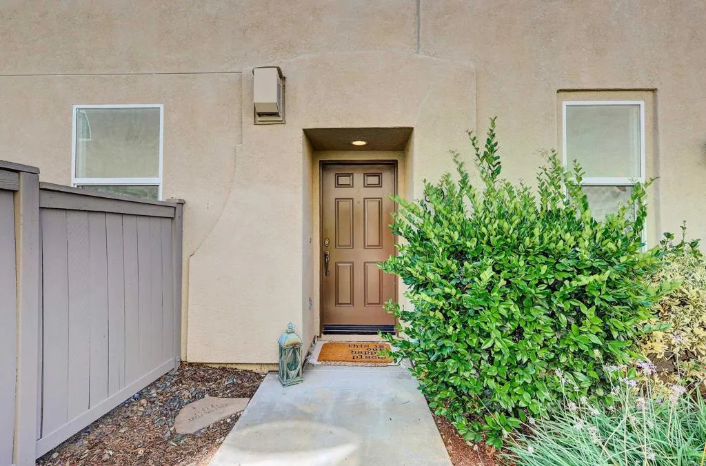 https://cdn.realtyfeed.com/cdn/127/306523514/e942c5399adb5a649c76c93443252884.webp