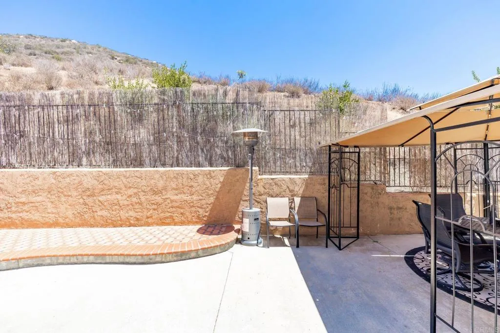 https://cdn.realtyfeed.com/cdn/127/306523544/0012465cdf30c776faafb69a3fb104ff.webp