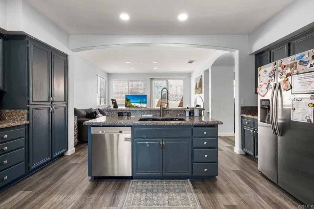 https://cdn.realtyfeed.com/cdn/127/306523544/4165503eaca3fed68faf1932f340e379.webp