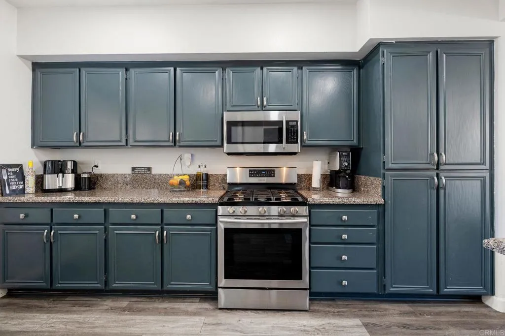 https://cdn.realtyfeed.com/cdn/127/306523544/453b969ab11e4d367229a873e3e053b7.webp