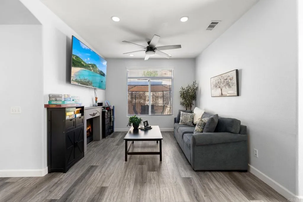 https://cdn.realtyfeed.com/cdn/127/306523544/5f7ccdbe76b6c7b3cbfad39c67d43a86.webp