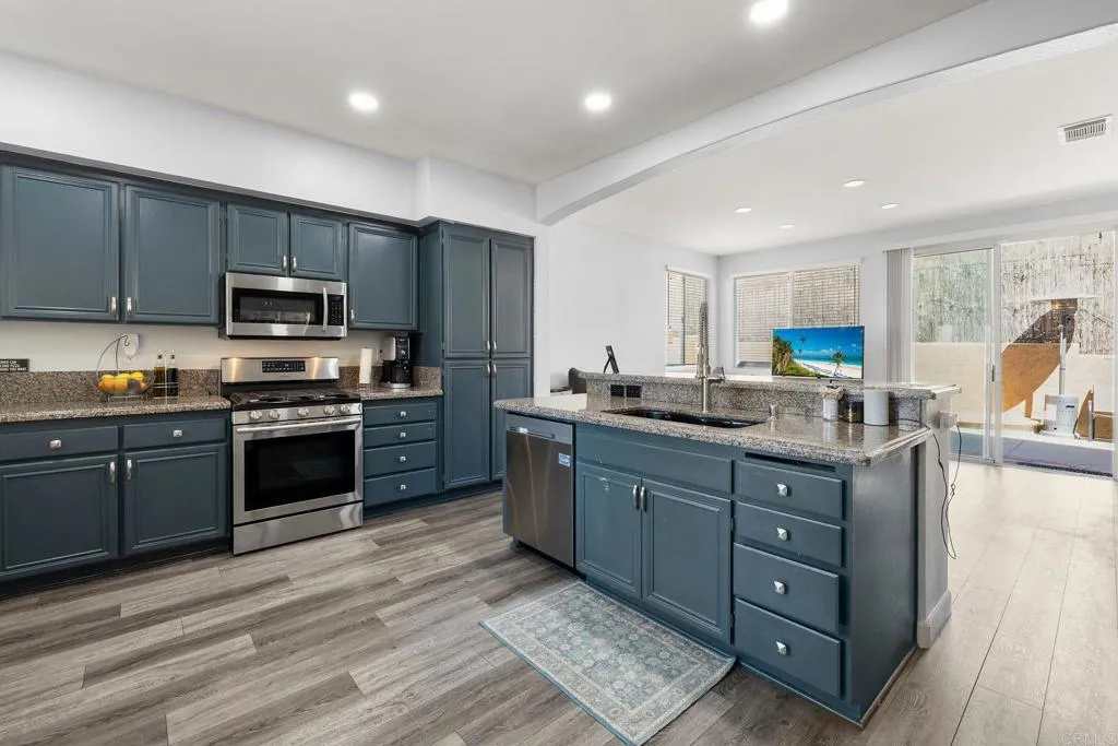 https://cdn.realtyfeed.com/cdn/127/306523544/978434ec3cde292eb669a0a8e75ec8aa.webp