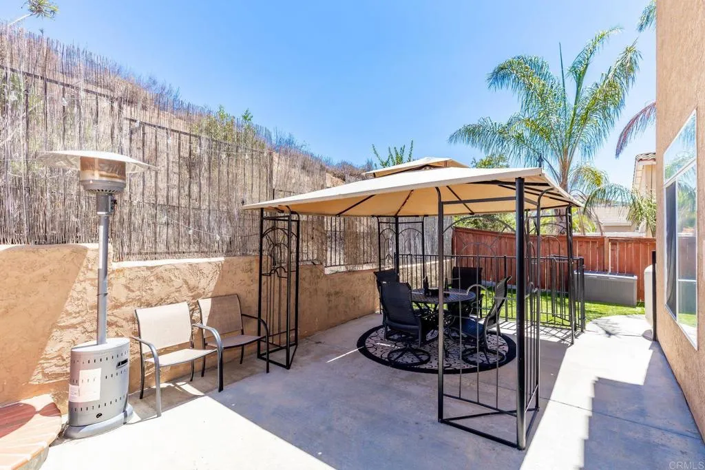 https://cdn.realtyfeed.com/cdn/127/306523544/fd2728c3bfc41c337a6c84c2886aebe9.webp