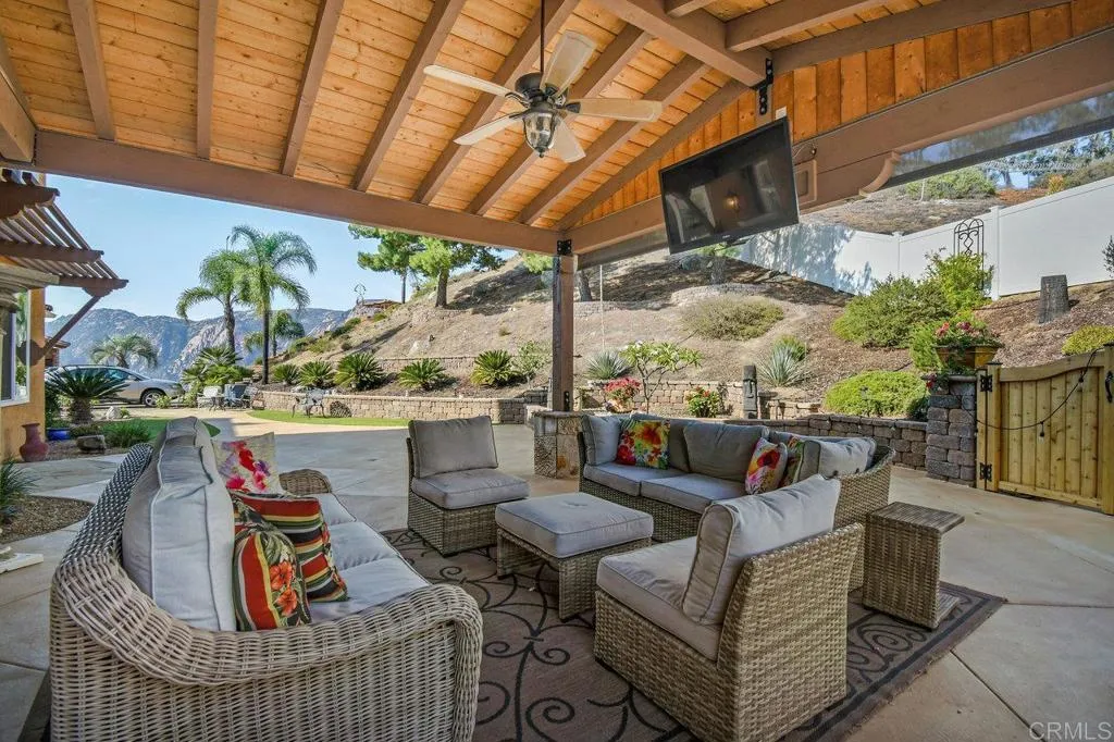 https://cdn.realtyfeed.com/cdn/127/306523558/28128ace6b67e1531cbfa8b80f8bbb70.webp