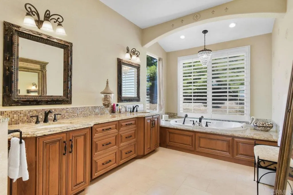 https://cdn.realtyfeed.com/cdn/127/306523558/3556ae4f32359a144bc451600a28bf26.webp