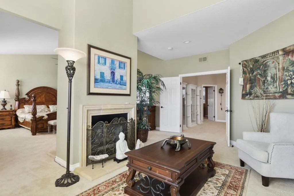 https://cdn.realtyfeed.com/cdn/127/306523558/3cc59ba0f320044797a4a57dd2d94685.webp